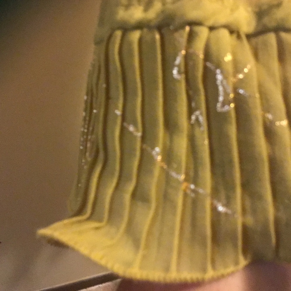 RUNWAY PARIS Olive Metallic Ruffled Top BNWOT - Picture 6 of 12